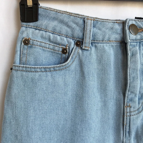 Forever 21 light wash denim skirt, size S - Picture 2 of 11